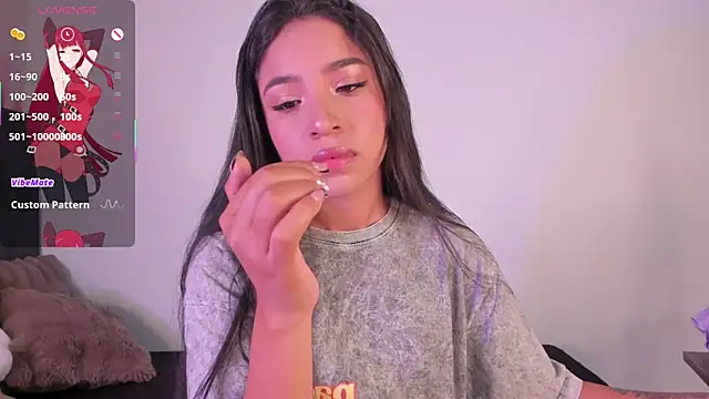 lillielover16 online show from February 20, 11:49 pm