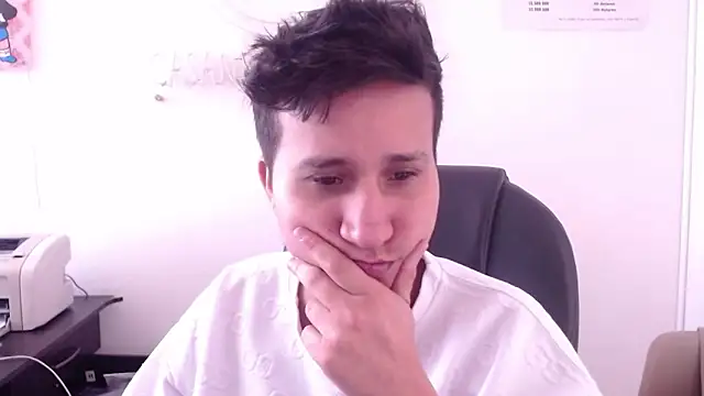 Im Milan Rs online show from April 7, 3:25 pm