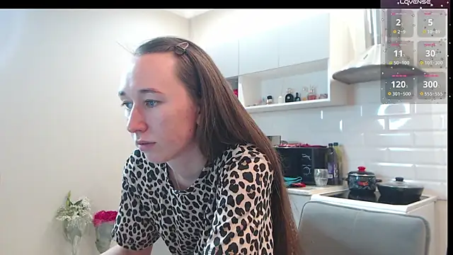 Snapshot of --Model--2 chatting on September 26, 8:39 pm --Model--2 online show from September 26, 8:39 pm