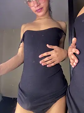 Sara Sofia Gonzales online show from April 7, 1:35 pm