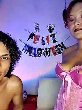 Snapshot of CasalAkira chatting on October 24, 1:34 am CasalAkira online show from October 24, 1:34 am