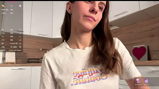 Snapshot of HellPeach chatting on October 15, 8:55 pm HellPeach online show from October 15, 8:55 pm