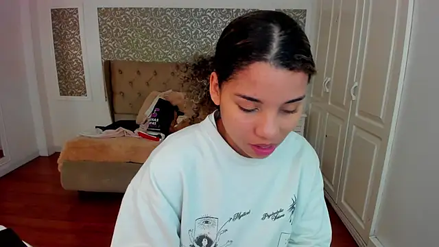 Mayaa ross online show from September 24, 3:49 am