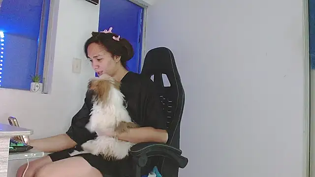 giuliana andrade online show from April 17, 12:02 am