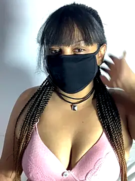 Snapshot of Jeroliee_viyana chatting on September 21, 1:37 am Jeroliee viyana online show from September 21, 1:37 am