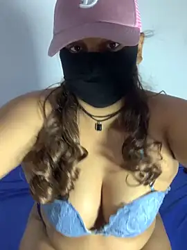 Snapshot of Jeroliee_viyana chatting on October 30, 3:09 am Jeroliee viyana online show from October 30, 3:09 am