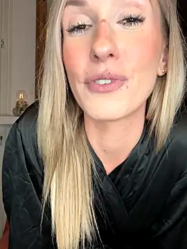 lola tentatiion online show from November 12, 7:56 pm