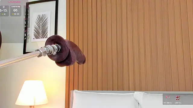 dazhia lee online show from December 5, 8:21 pm