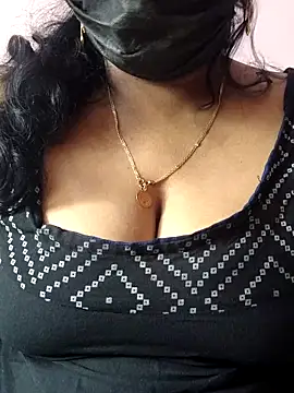 mallu-sumi online show from April 9, 6:19 am