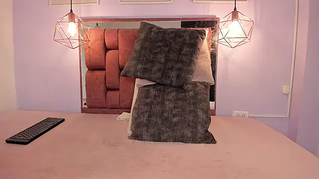 kristakinnky online show from March 9, 11:46 am