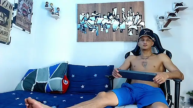 Friendsofeverything  online show from March 17, 3:38 pm