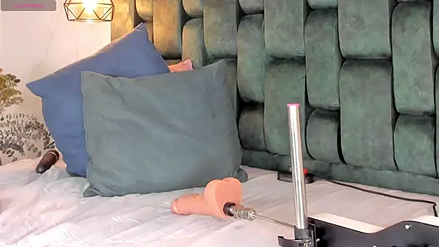 angelswets online show from September 16, 2:47 pm