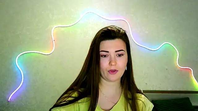 Snapshot of SeductiveTati chatting on October 8, 10:47 pm SeductiveTati online show from October 8, 10:47 pm