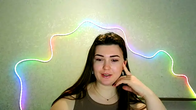 Snapshot of SeductiveTati chatting on October 18, 12:46 am SeductiveTati online show from October 18, 12:46 am