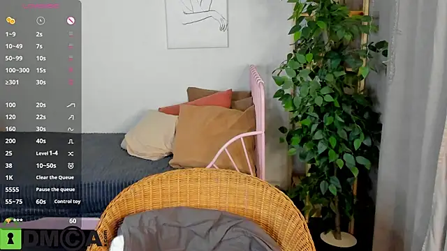 Carol  Cox online show from December 4, 11:05 pm