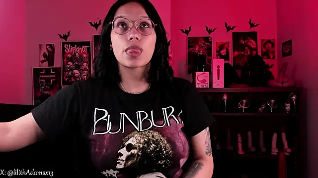 lilith-deveraux online show from March 24, 2:39 am