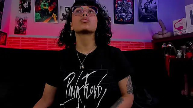 lilith-deveraux online show from September 23, 9:24 pm