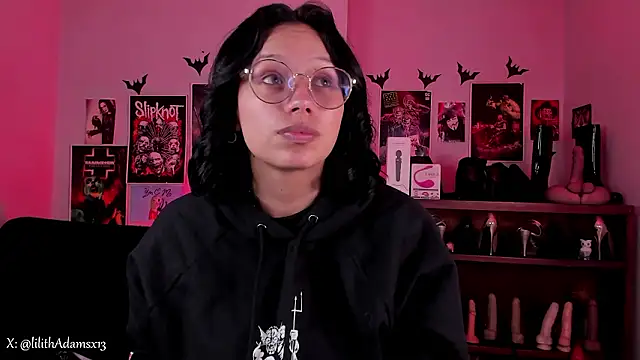 lilith-deveraux online show from February 6, 4:54 pm