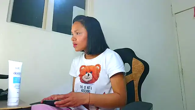 Samary thomas online show from January 7, 3:10 am