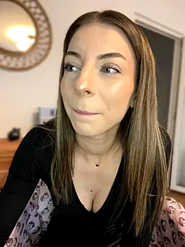 Mia Ethan online show from October 7, 9:46 am