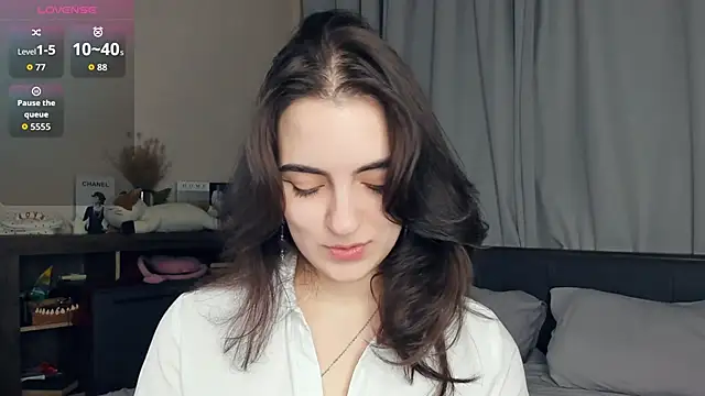 DracosMoon online show from December 2, 6:59 am