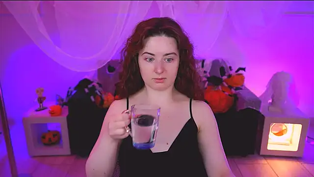 AnnTerry  online show from November 4, 8:30 am