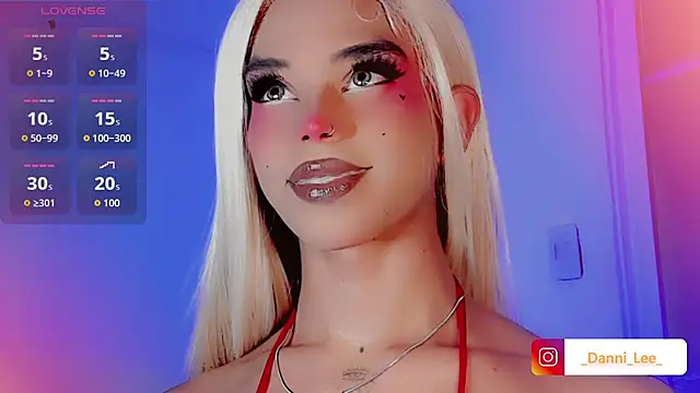 DanniLee  online show from November 24, 10:12 pm