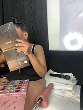 chiquimaturesexy online show from March 6, 10:38 pm