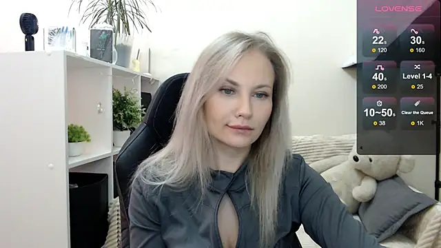 Sunny bunny6 online show from October 27, 5:03 am