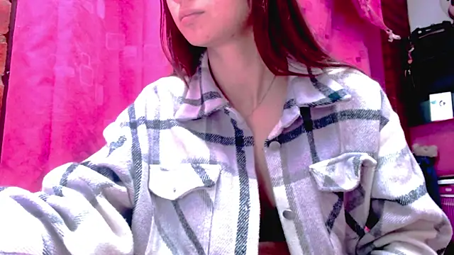 holy juli online show from February 21, 2:34 am