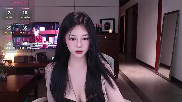 sweateanv  online show from February 3, 6:33 am