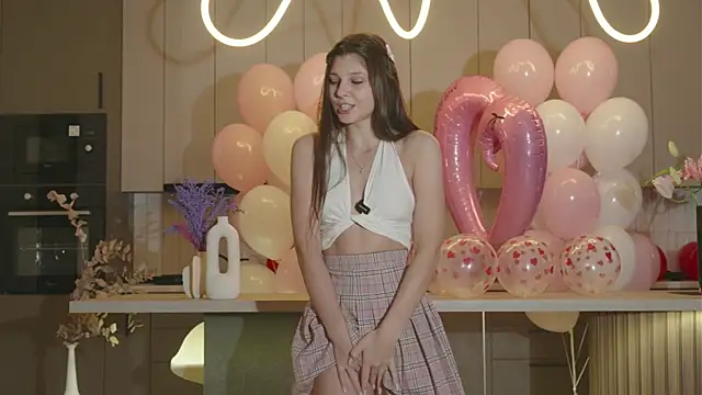 whisper of love online show from November 15, 2:23 am