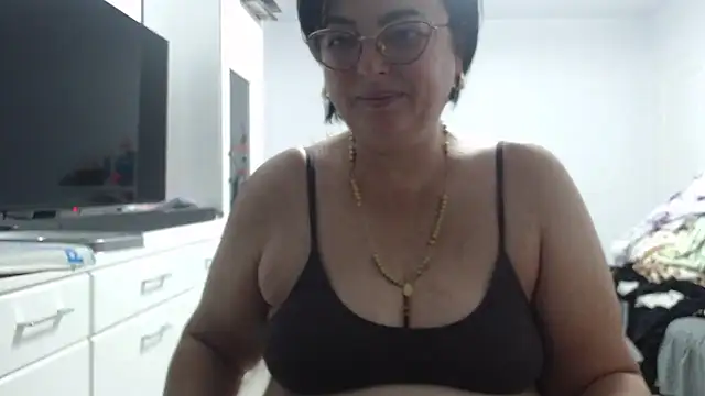 Amandamuller1982 online show from October 23, 10:38 pm