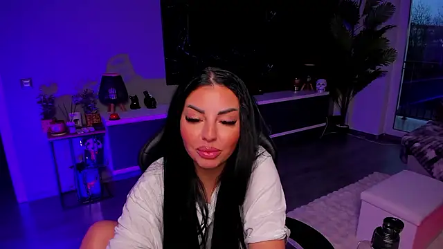 anemarieejolie online show from March 30, 4:28 pm