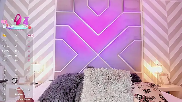 ChloeTayylor  online show from October 30, 7:59 pm