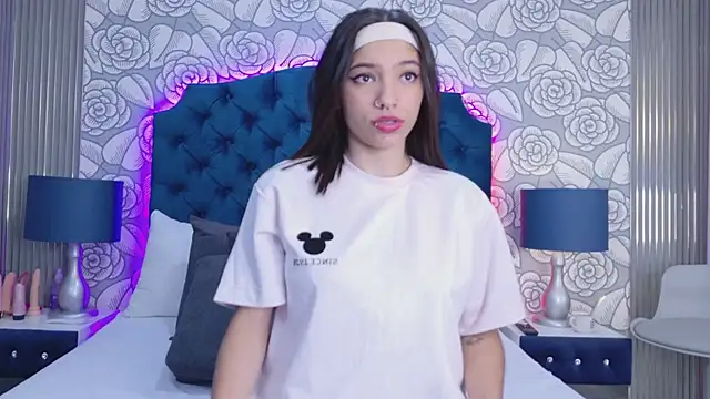 HazelMoret online show from March 27, 3:08 am