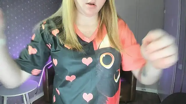 BettyBloom69 online show from December 16, 5:02 am