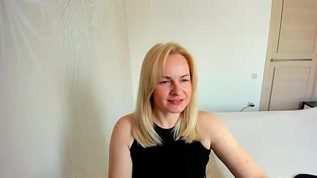 Alicee Gracee online show from March 17, 9:35 am