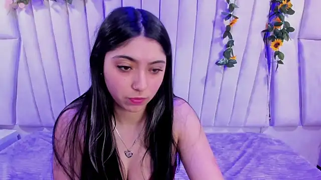 Snapshot of Lucy_Anall_ chatting on October 20, 8:45 pm Lucy Anall online show from October 20, 8:45 pm