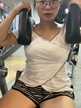 Snapshot of Bella0815 chatting on October 7, 9:25 am Bella0815 online show from October 7, 9:25 am