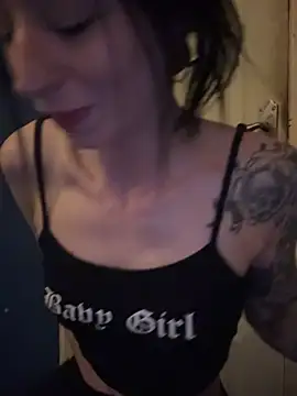 MissMidnightUK online show from March 30, 10:42 pm