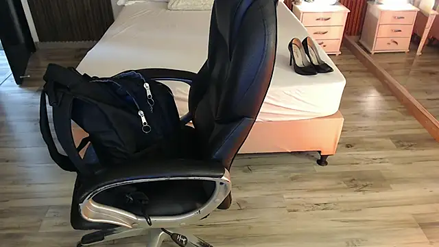 Sam mansson66 online show from March 18, 12:21 pm