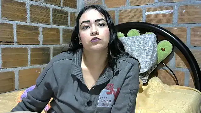 samanthaPuxy online show from January 18, 6:21 am