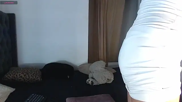 Emelyyy  online show from November 5, 8:41 am