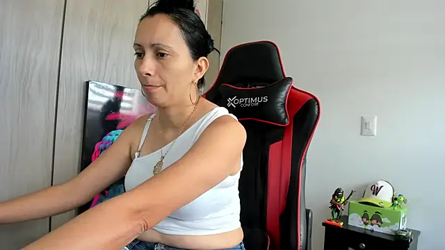 gracekelly12 online show from September 15, 5:20 pm