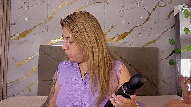 Merida Blossom  online show from November 22, 3:42 am