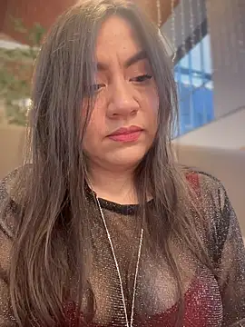 Iam  Cristal online show from November 12, 9:35 pm