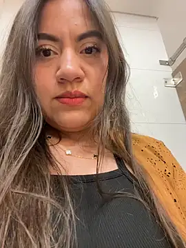 Iam  Cristal online show from April 1, 1:06 am