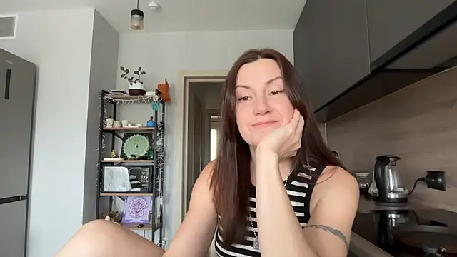 Snapshot of jainesummer chatting on September 15, 9:28 am jainesummer online show from September 15, 9:28 am