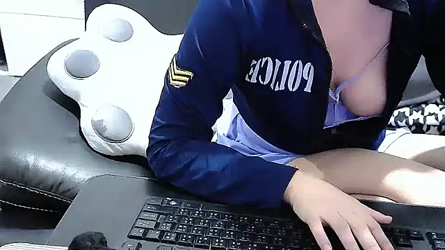 yourz tw online show from March 15, 10:17 am